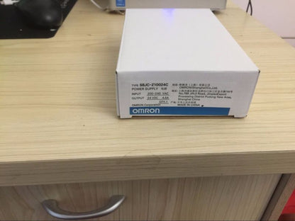 new 1PC Omron S8JC-Z10024C In Box *TT - OMRON