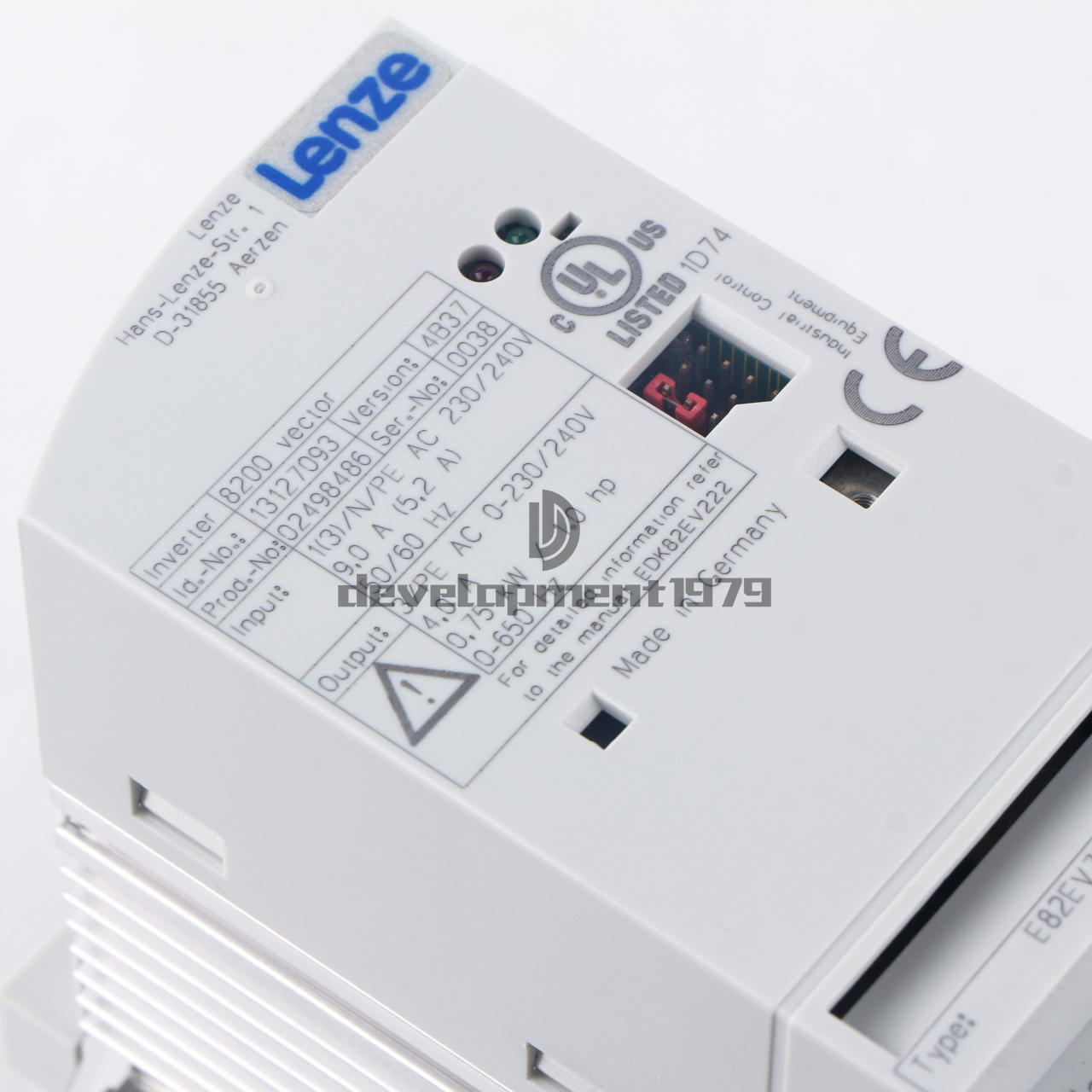 new One  Lenze E82EV751K2C E82EV751_2C Inverter