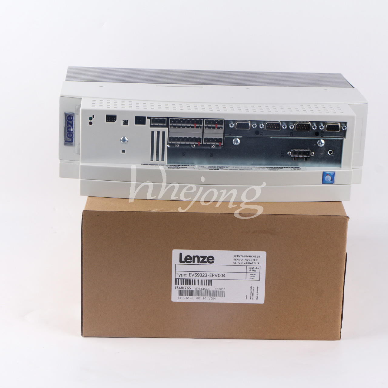 new 1PCS  LENZE Servo Drive Inverter EVS9323-EPV004 EVS9323EPV004 LENZE