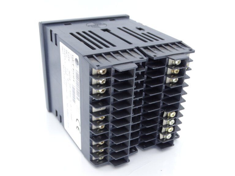 GEFRAN 40TB-10 TEMPERATURE CONTROLLER - Industrial Temperature Control System - GEFRAN