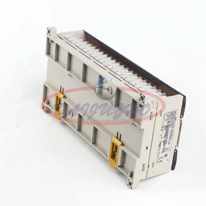 ONE OMRON CPM2A-60CDR-D PLC Module - High-Performance Industrial Control Unit - OMRON