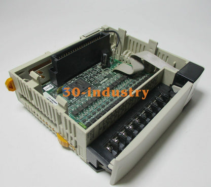 OMRON CQM1-OD214 Output Unit - 1 Piece New - OMRON