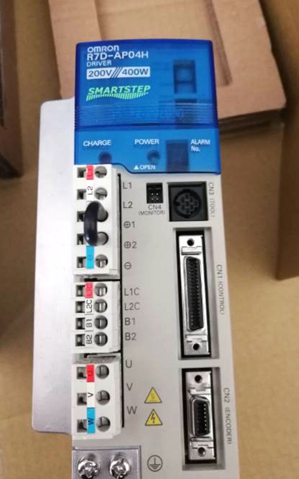 New Omron R7D-AP04H Servo Drive | High-Precision servo motor controller with 200 RPM max speed | Omron industrial automation solutions | R7D-AP04H servo drive | Omron R7D-AP04H servo motor controller - OMRON