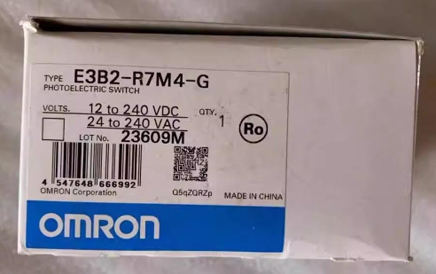 Omron E3B2-R7M4-G Photoelectric Switch Sensor - OMRON