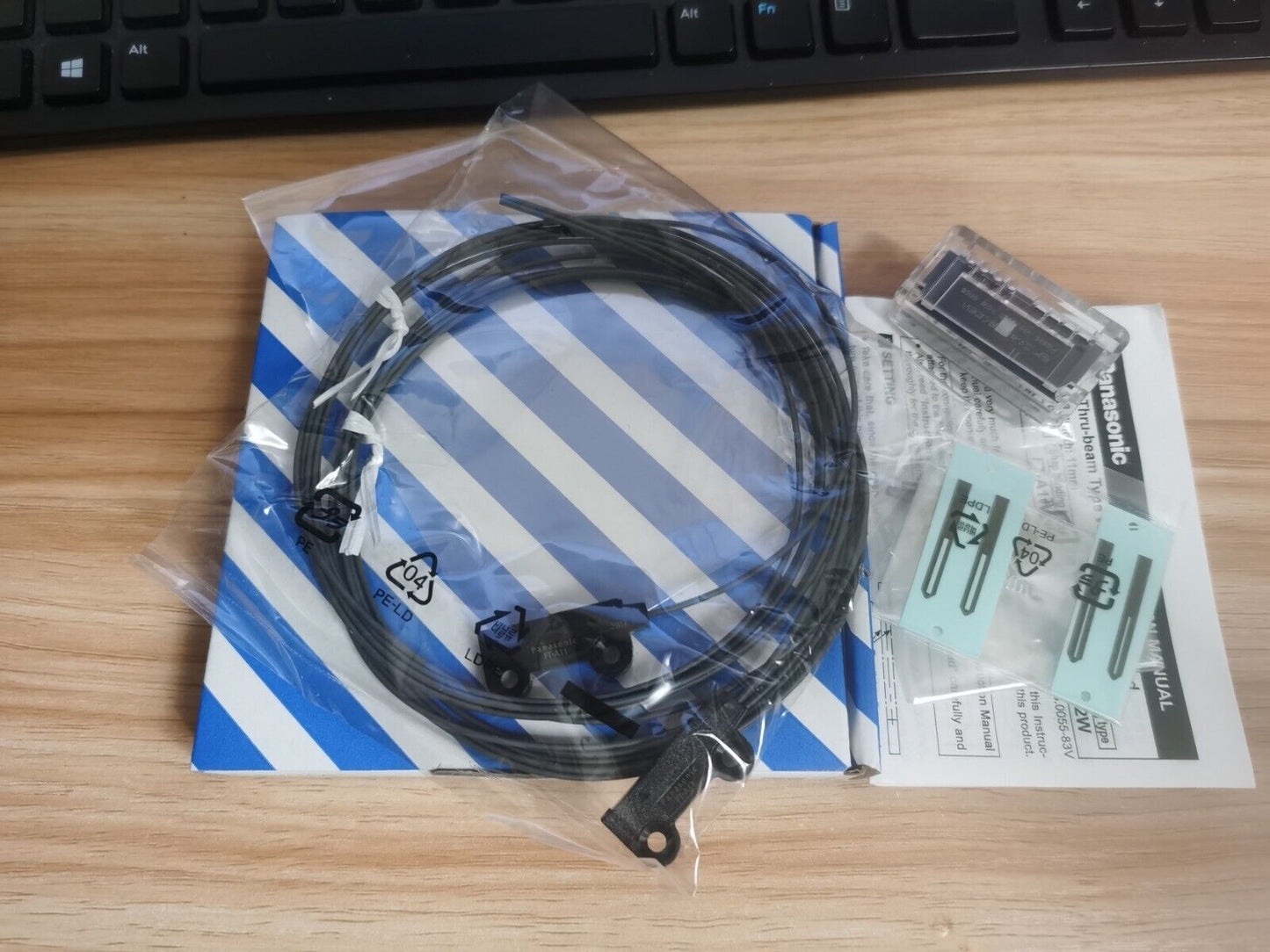 1PC  Panasonic FT-A11 UFTA11 Fiber Optic Sensor In Box  Free Ship