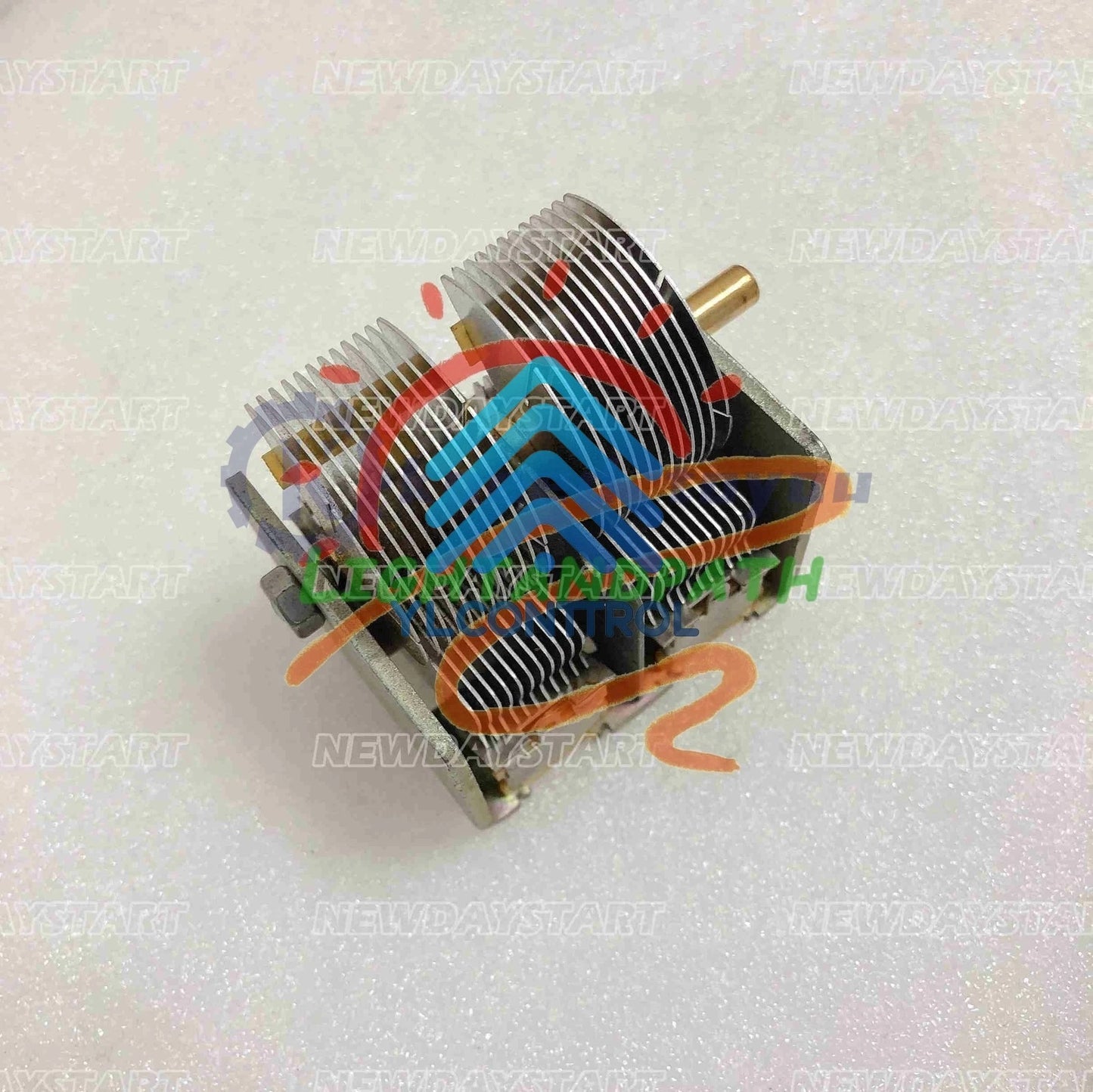 1pcs 365+365pF Broadcast Dual Gang Dual-unit Air Dielectric Variable Capacitor