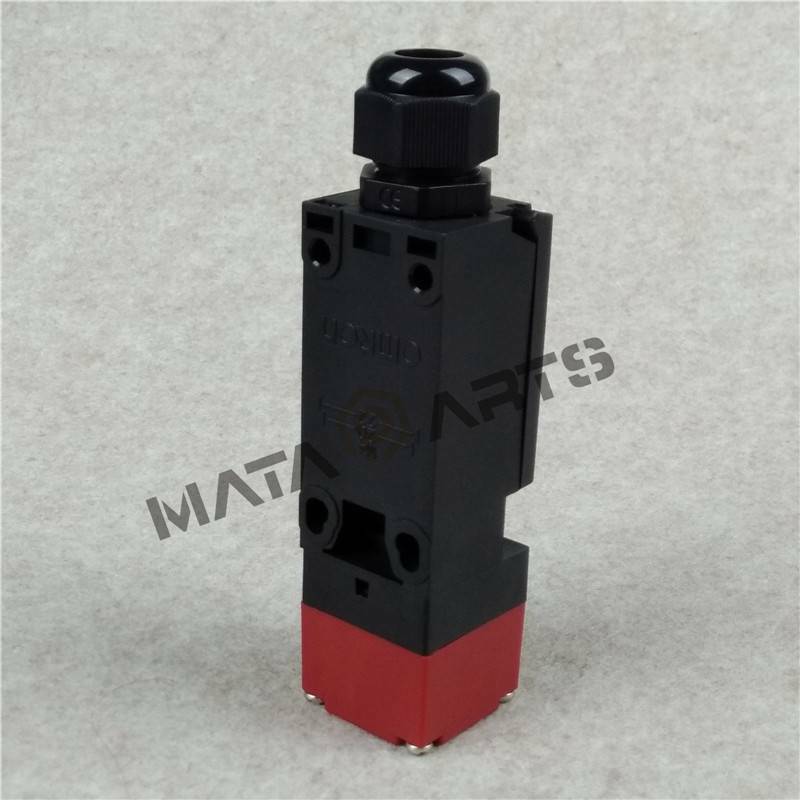 Omron D4NS-2CF Safety Door Switch - OMRON