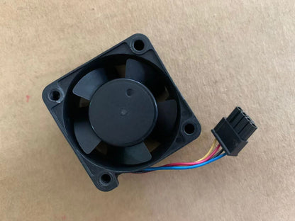 new 1pcs Y.S.TECH NYW04020005BSS 4020 4CM 5V 0.32A 4-wire PWM cooling fan