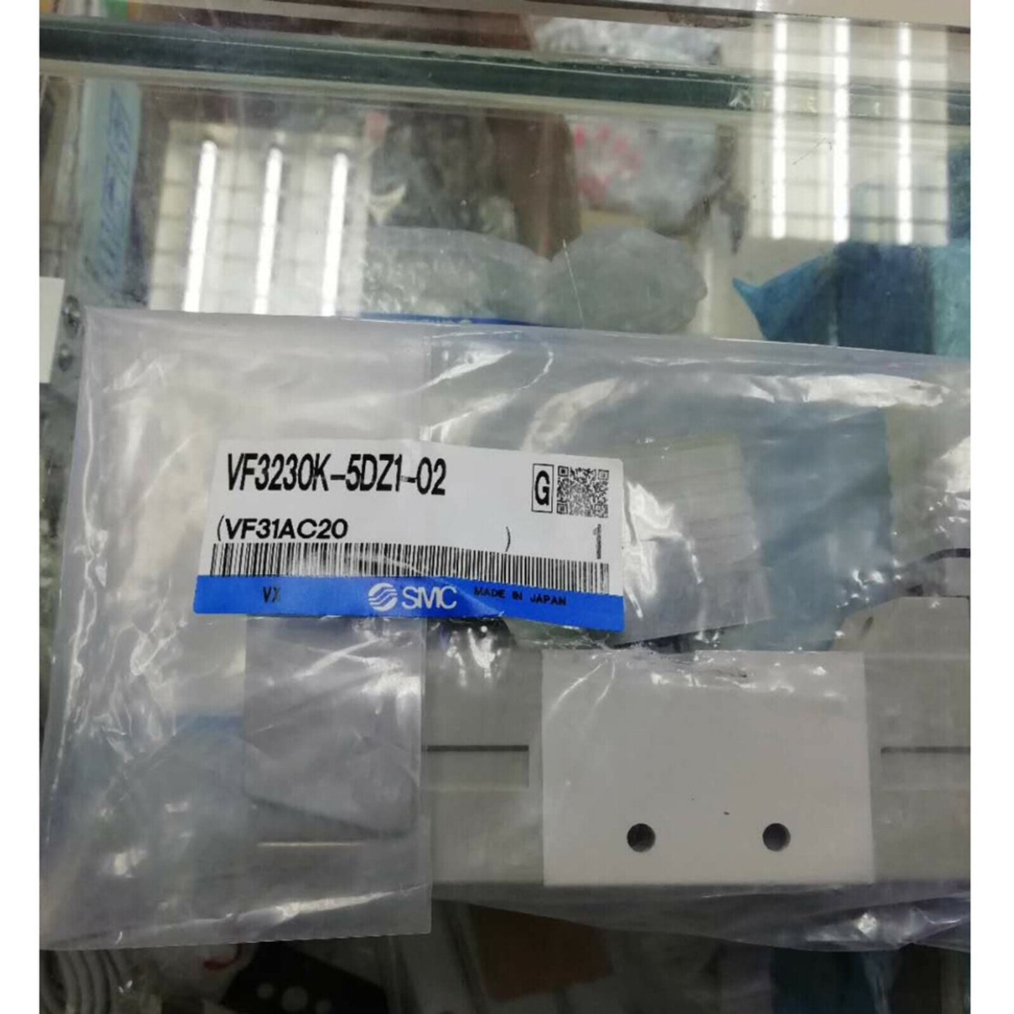 1PC For SMC Solenoid Valve VF3230K-5DZ1-02
