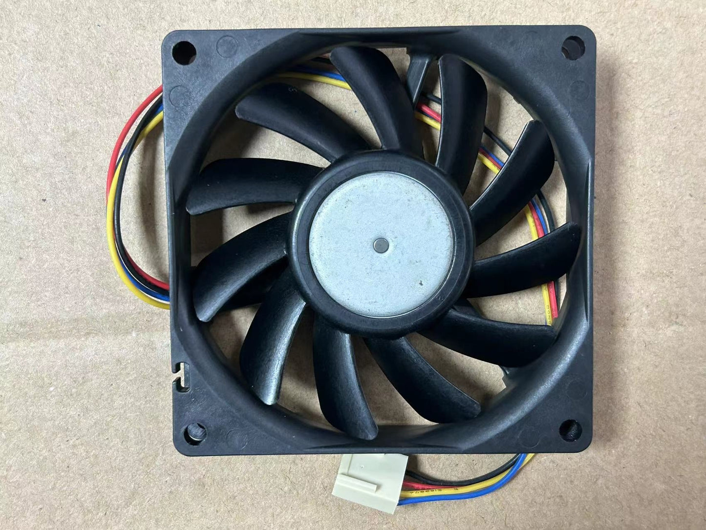 new Sanyo 9PH0812P7S04 12V 0.26A 8015 8cm 4-pin double ball chassis CPU PWM fan