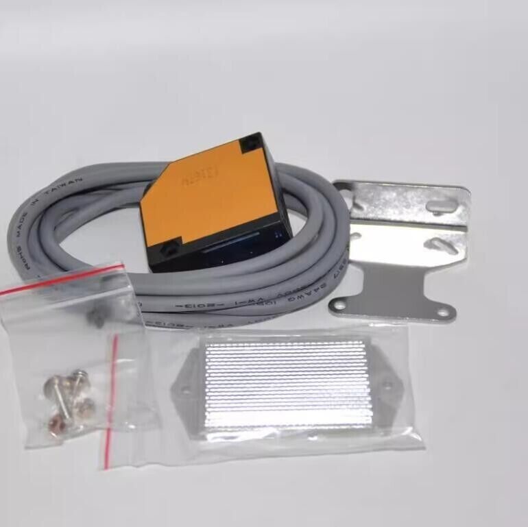 1PC  Fotek A3G-4MX A3G-4MX+MR-1 Photo Sensor In Box  Free Ship