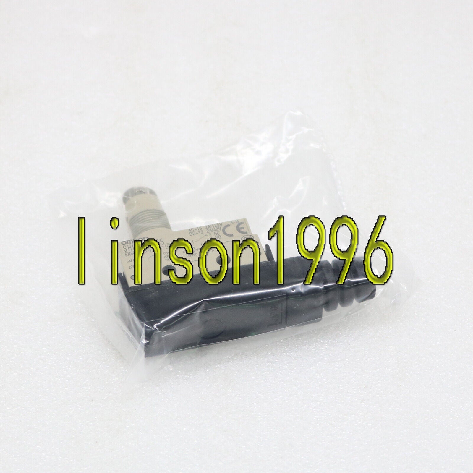 Omron ONE Limit Switch SHL-Q2255, High-Performance Switch with 2255 contacts, reliably protecting electrical circuits in industrial and domestic applications - OMRON