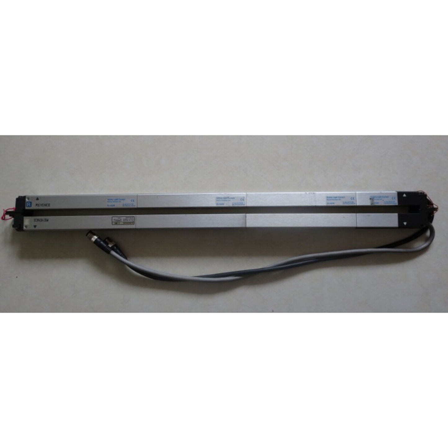 1PC KEYENCE PJ-V22 Safety Grating - KEYENCE