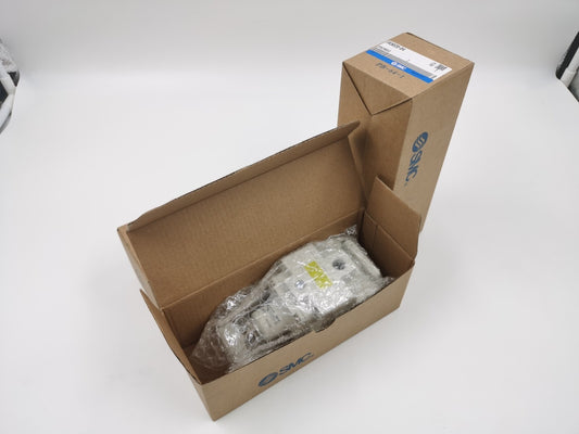 1PC  SMC Precision pressure reducing valve IR1000-01BG IR100001BG