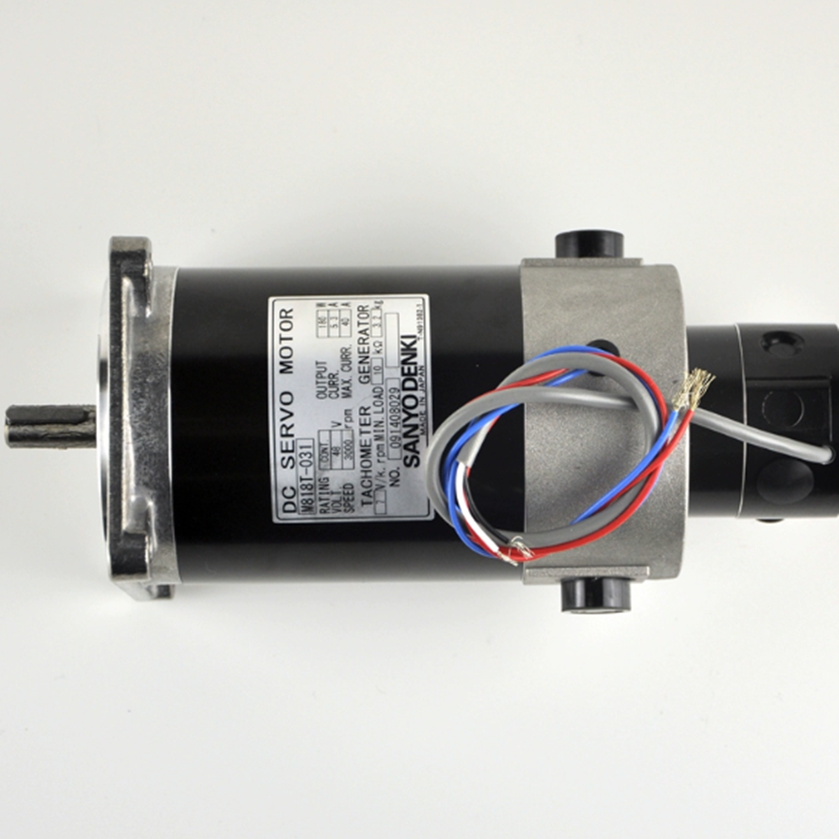 new  SANYO M818T-031 Servo Motor