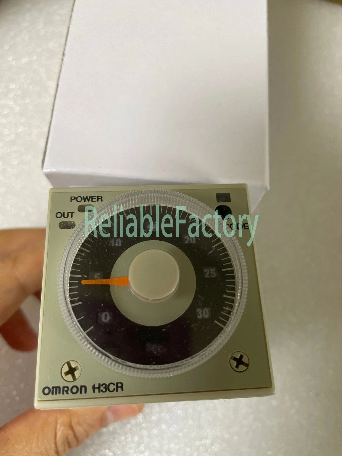 OMRON Timer H3CR-A8 H3CRA8 100-240VAC / 100-125VDC