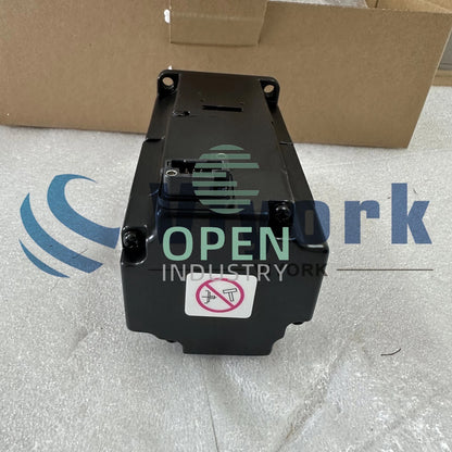 1PCS Yaskawa SGMAS-02A2A2C AC SERVO MOTOR