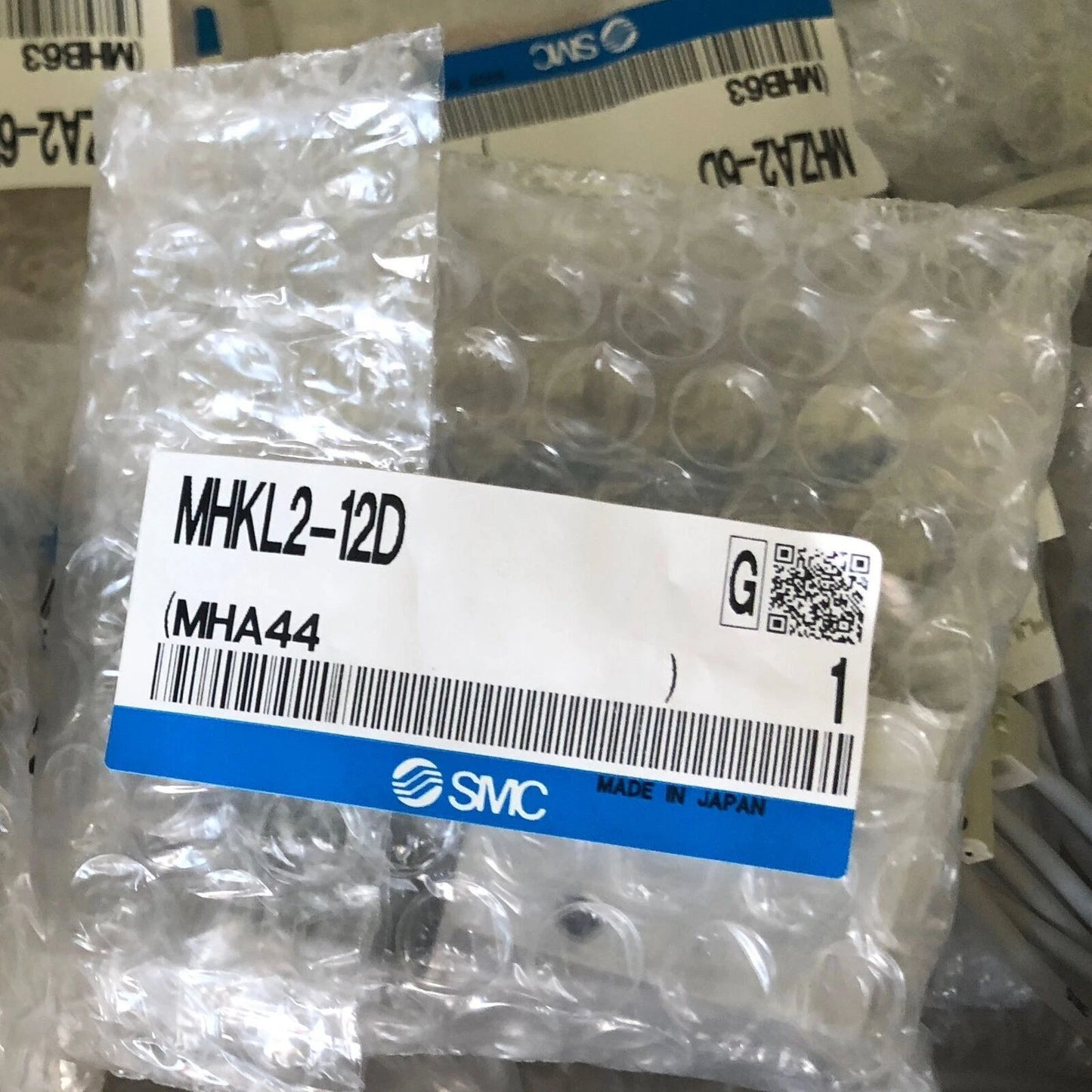 ONE SMC MHKL2-12D Air gripper cylinder Free delivery