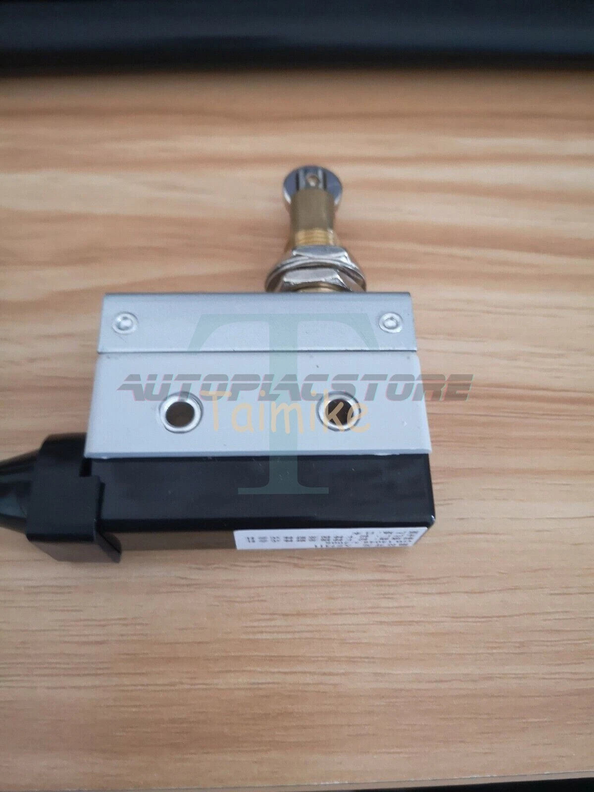 (1Pcs) Panasonic AZ7311 Limit Switch