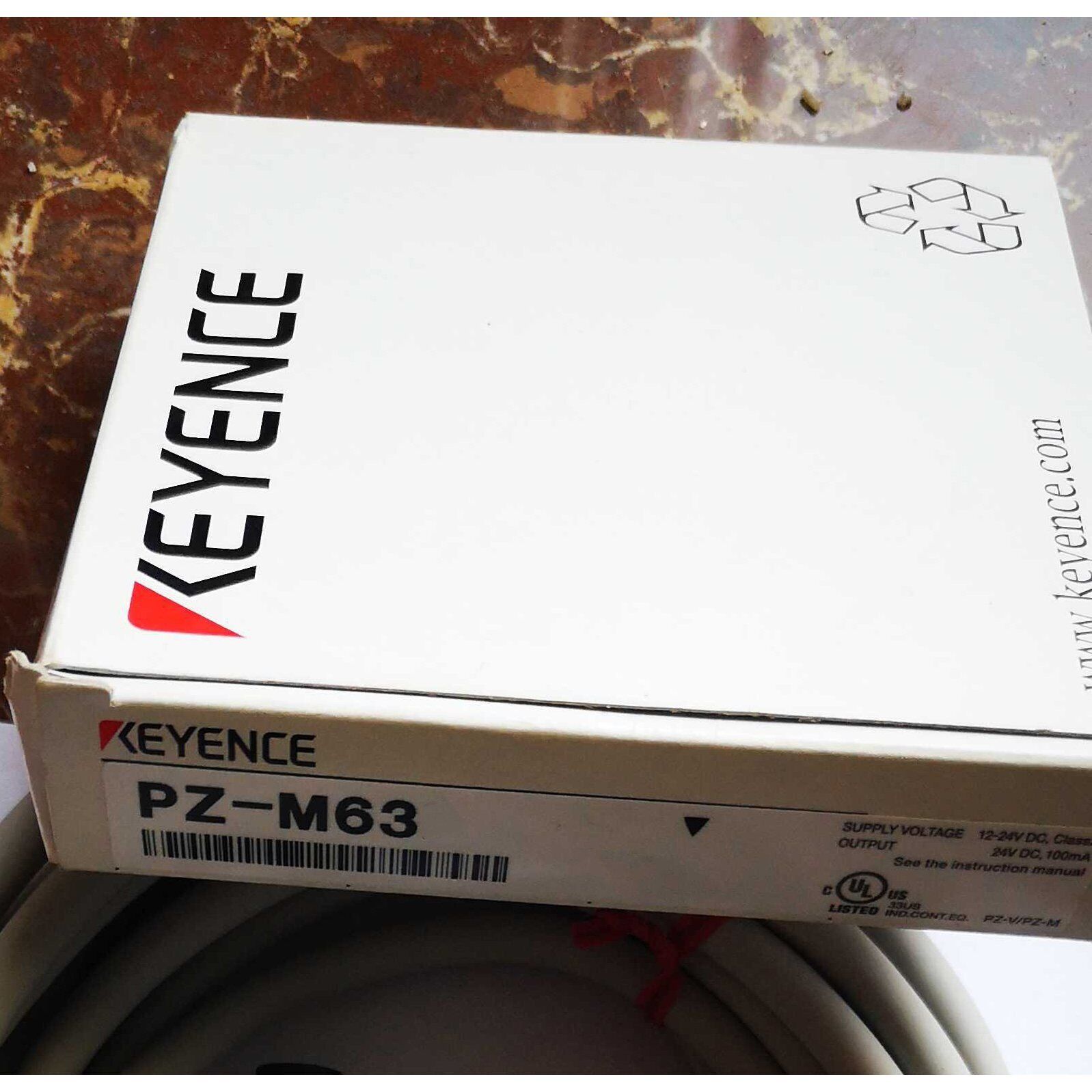 new 1pc  KEYENCE Photoelectric Sensor PZ-M63 PZ-M63