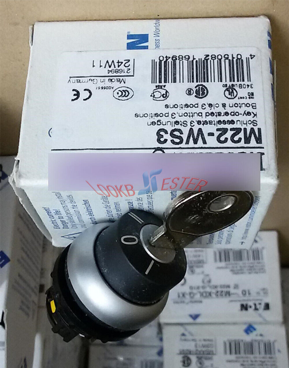 new 1PCS Eaton button head M22-WS3