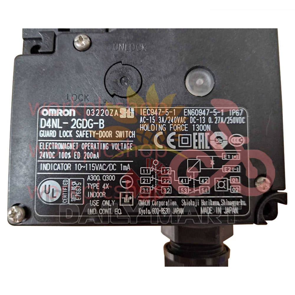 1PCS OMRON D4NL-2GDG-B Locking Safety Door Switch