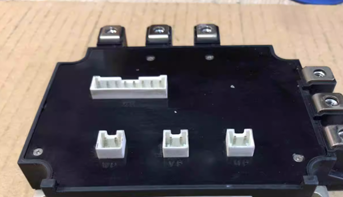 Mitsubishi IGBT Module CM150TL-24NF - MITSUBISHI