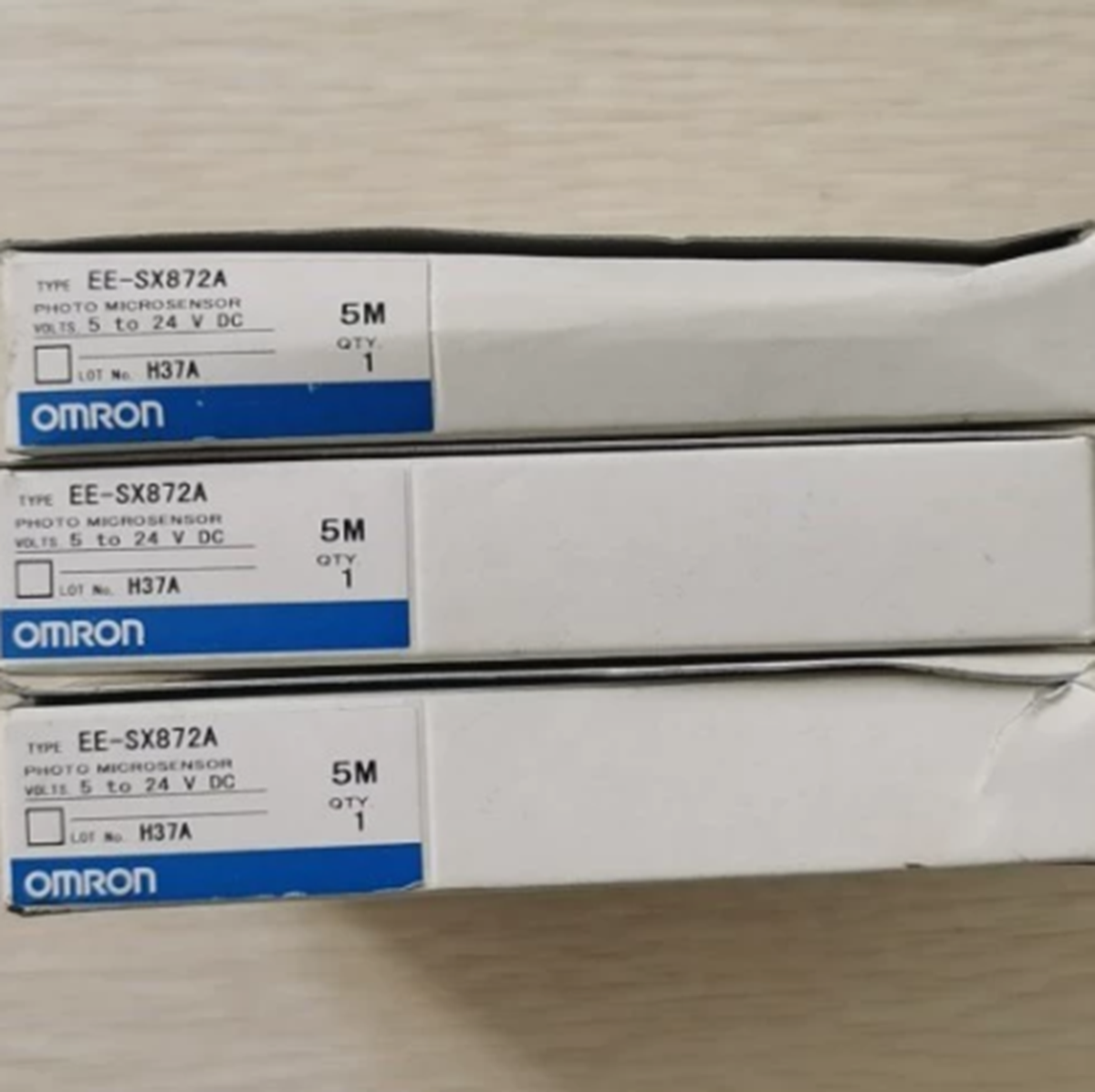 OMRON EE-SX872A Photoelectric Switch SENSOR 0MM TO 5MM NPN O.C. - OMRON