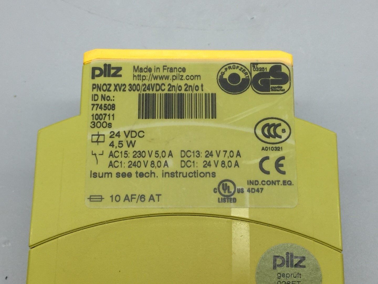 1PCS Pilz 774508 100711 SAFETY RELAY 24VDC PNOZ XV2