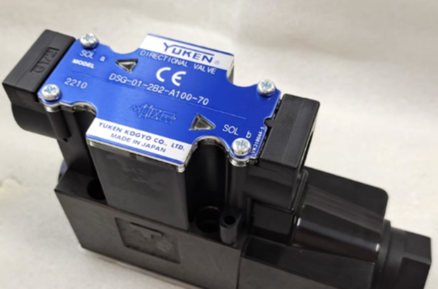 YUKEN DSG-01-2B2-A100-70 Solenoid Valve - YUKEN