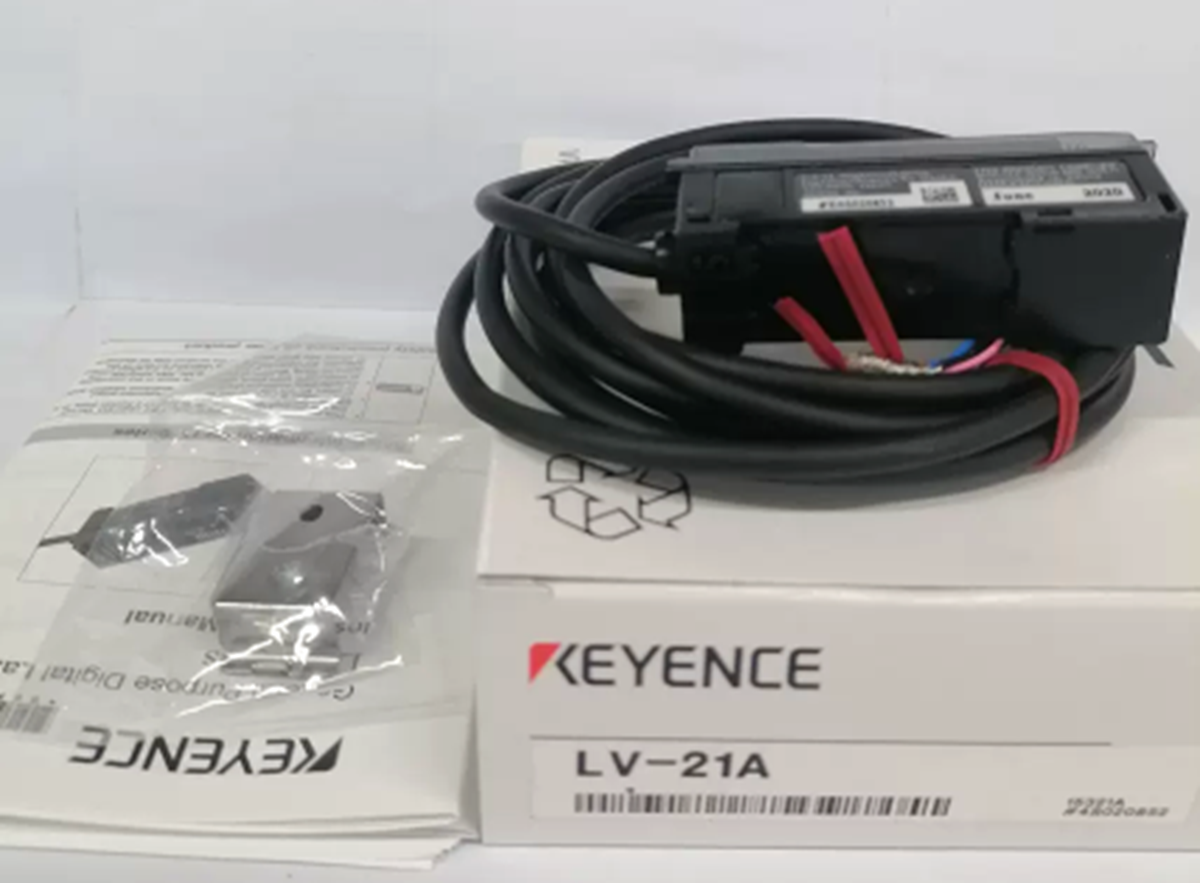 New Keyence LV-21A Retro-Reflective Amplifier, Keyence LV21A Main Unit NPN - KEYENCE