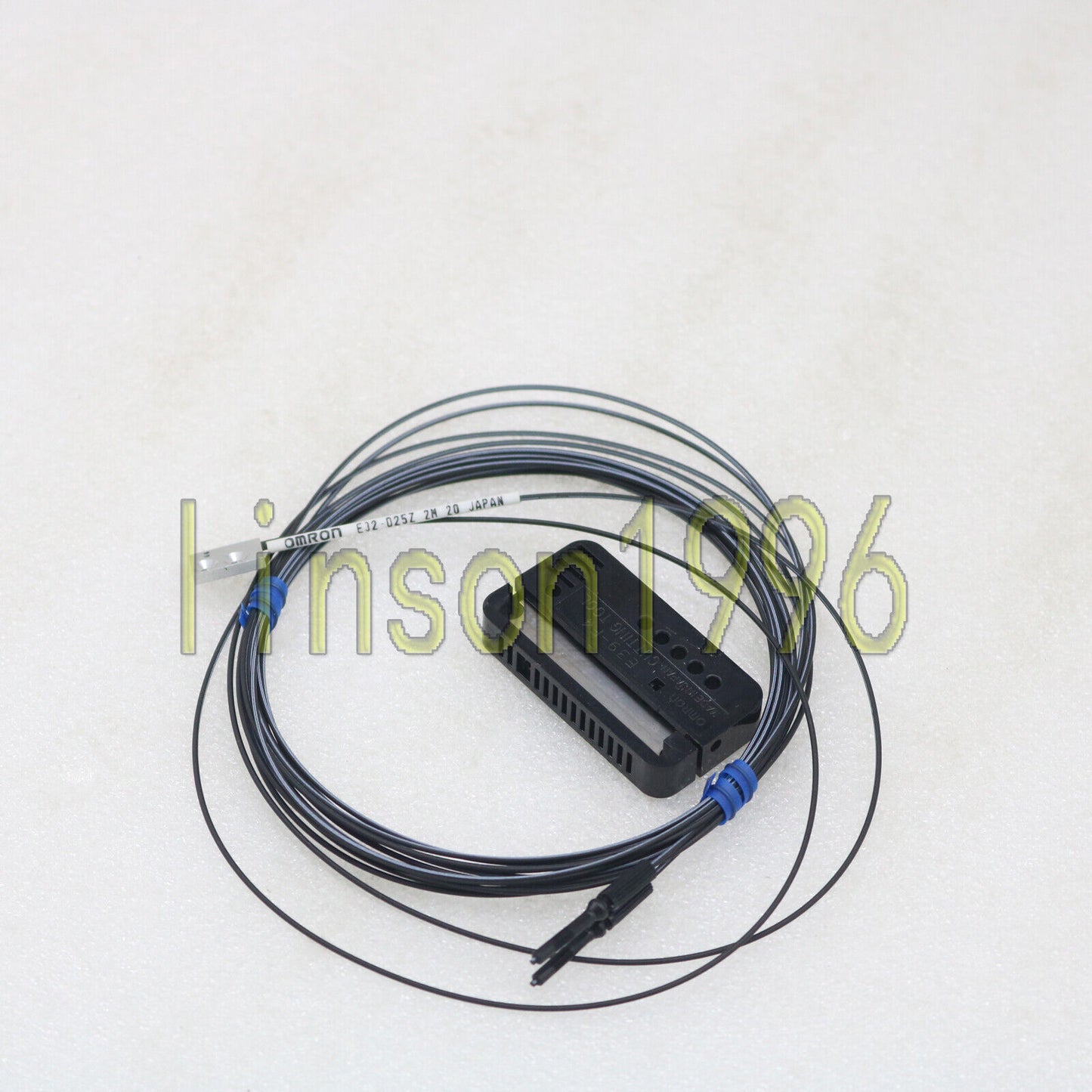 ONE OMRON Fiber Optic Sensor E32-D25Z - OMRON