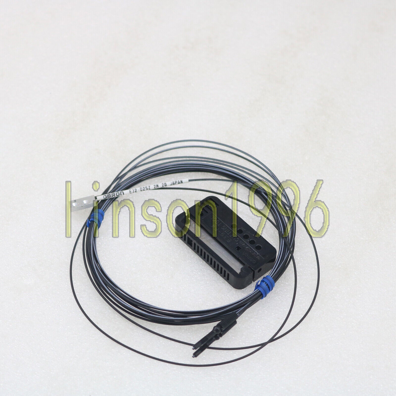 ONE OMRON Fiber Optic Sensor E32-D25Z - OMRON