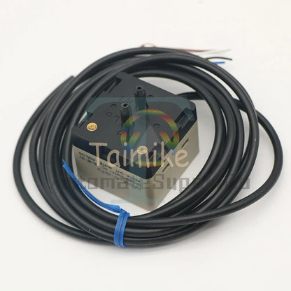 1PCS Panasonic SUNX DP-M2ZA Pressure Sensor DPM2ZA
