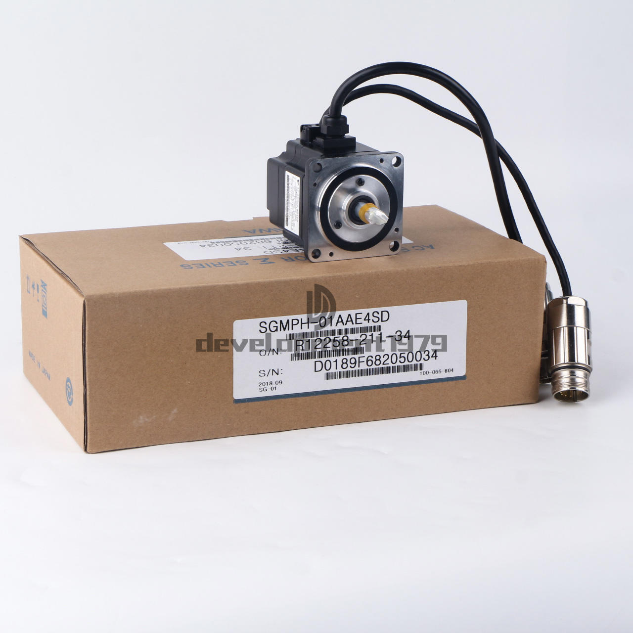 Yaskawa Servo Motor SGMPH-01AAE4SD - YASKAWA