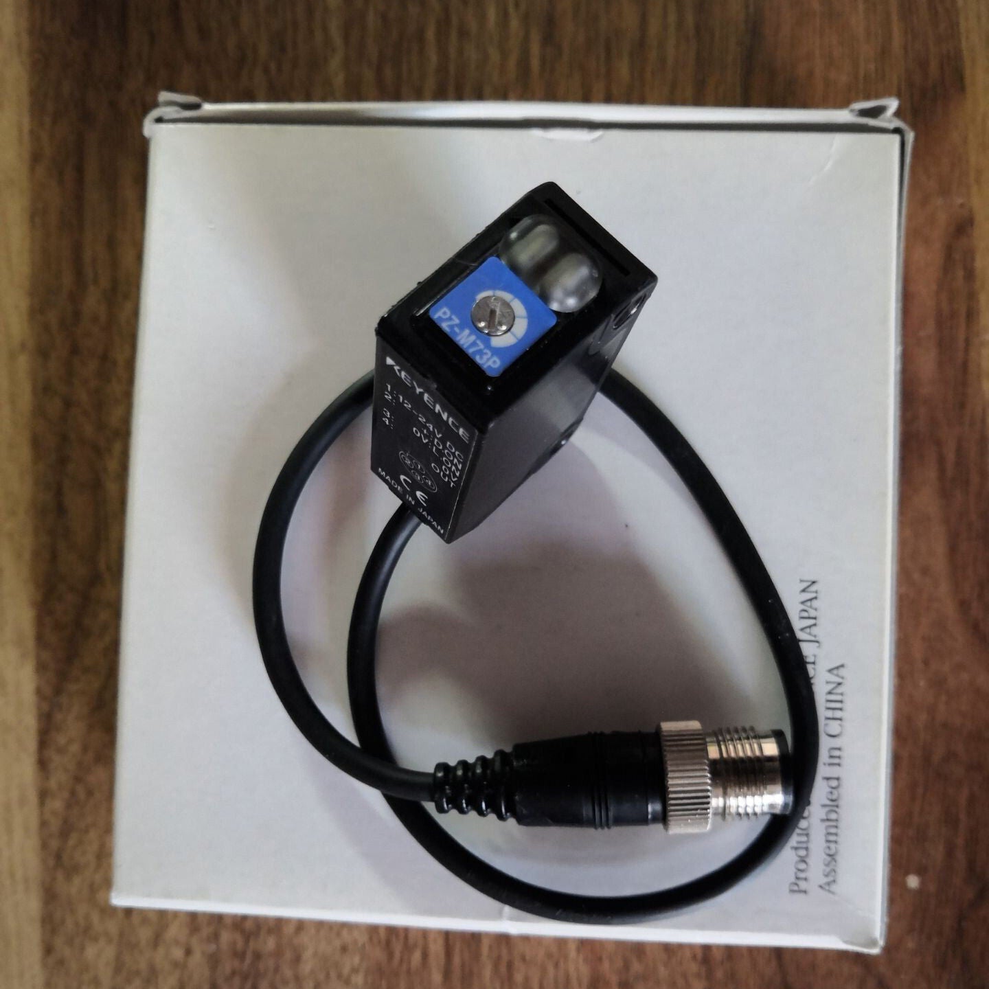 KEYENCE PZ-M73P Photoelectric Switch Sensor - KEYENCE