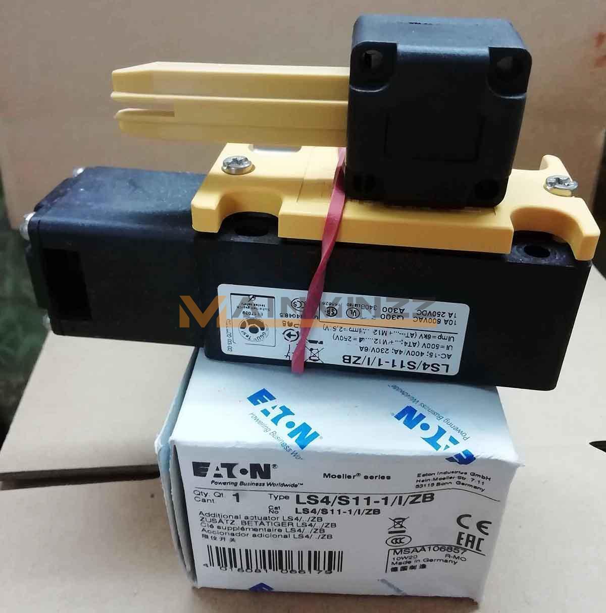 new ONE  EATON Moeller LS4/S11-1/I/ZB Safety Limit Switch EATON