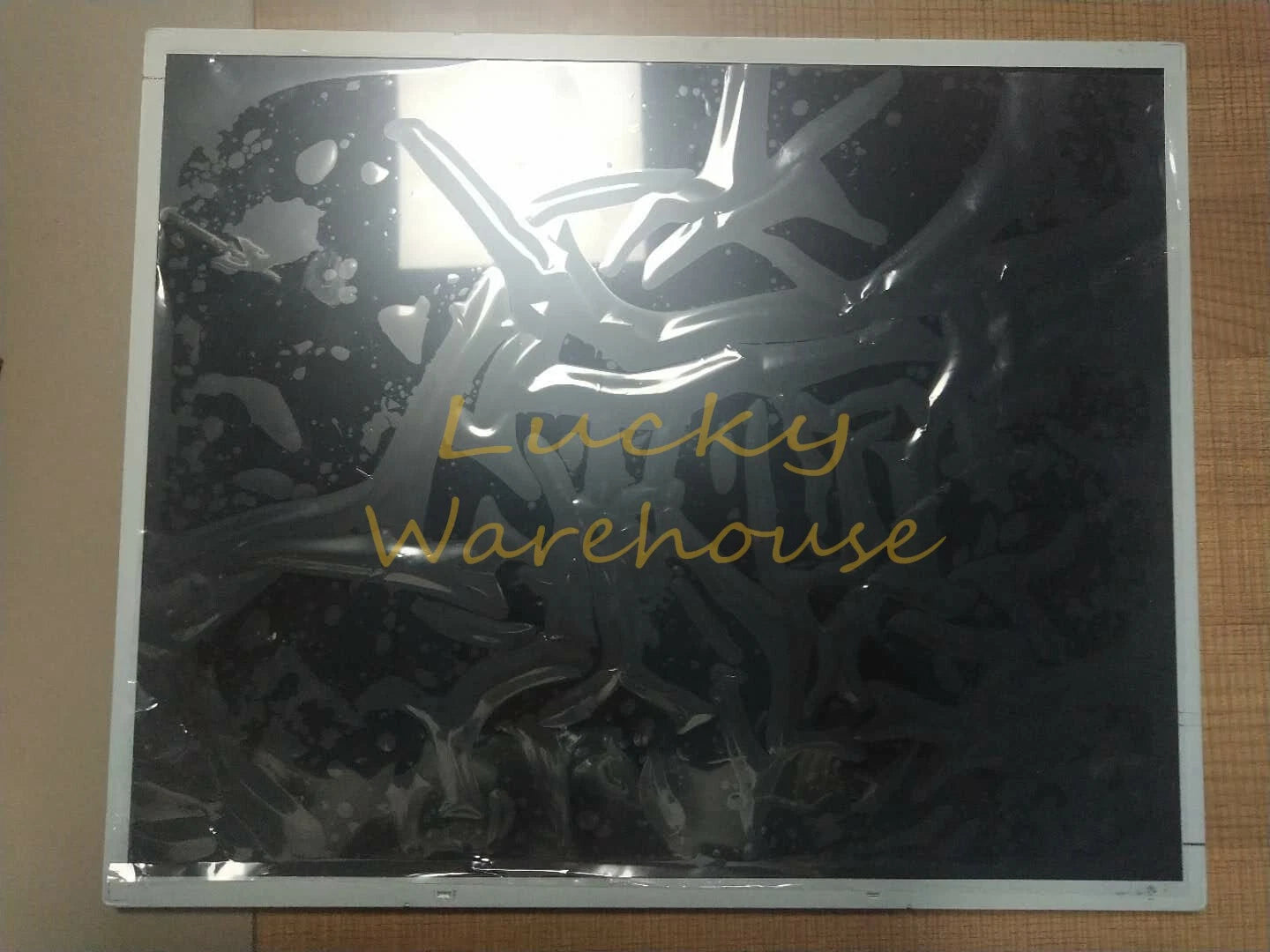 1pc For 19-inch LM190E0A-SLD1 LCD screen Fast shipping
