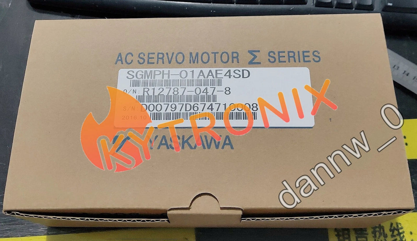 1PC YASKAWA SGMPH-01AAE4SD Servo motor