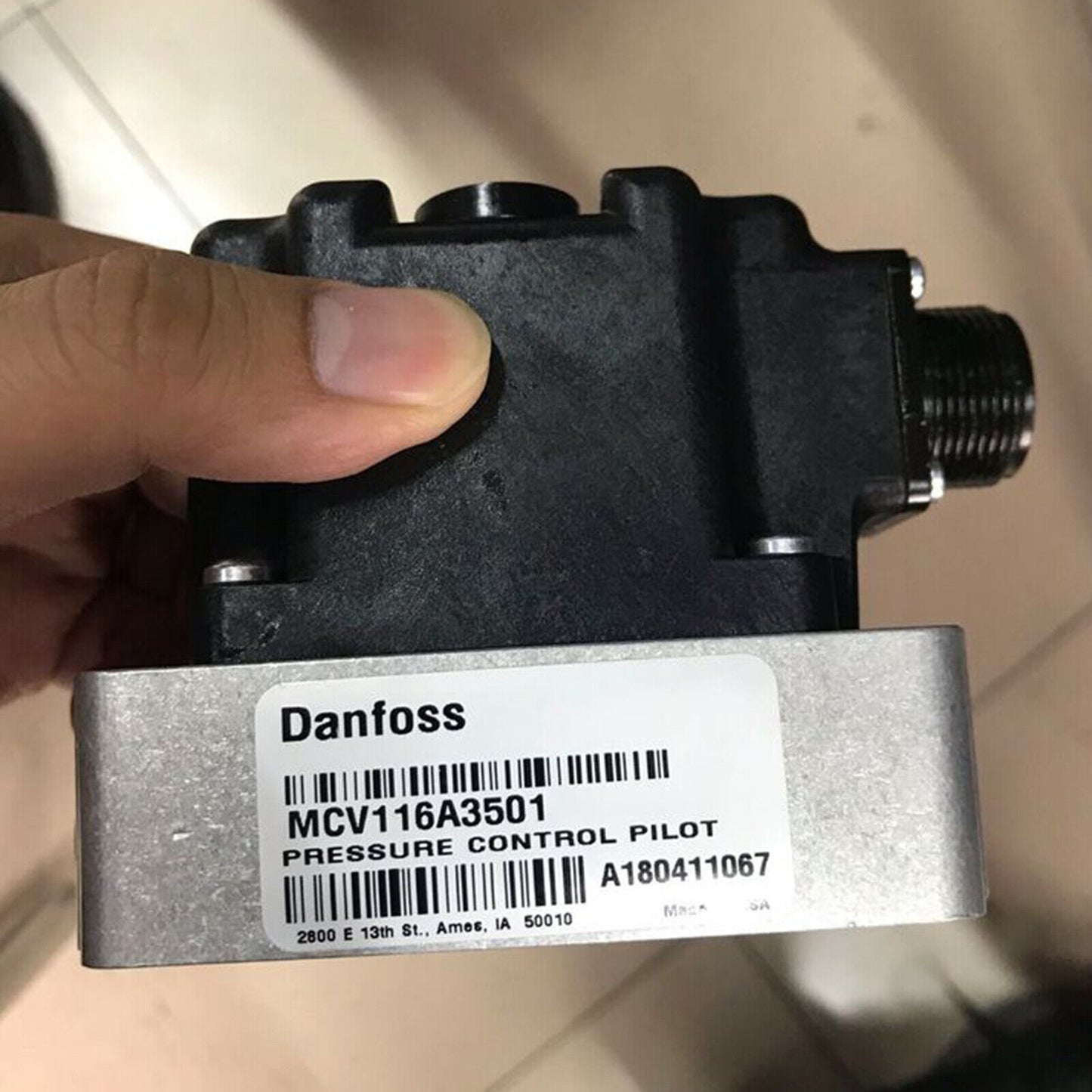 new 1PC For DANFOSS CONTROL VALVE MCV116A3501 - DANFOSS