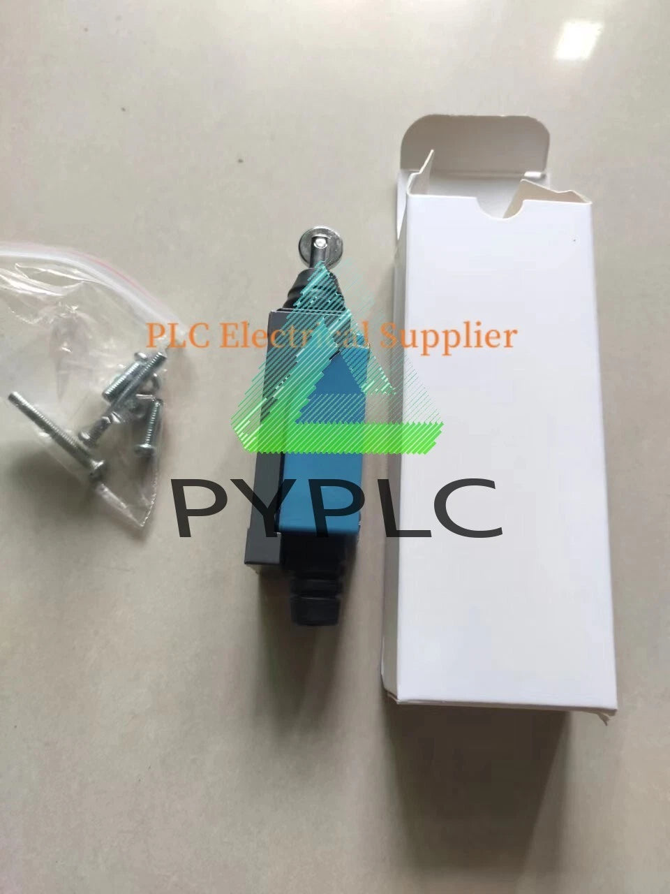 AZ-8122 1X Panasonic AZ8122 VL MINI Limit Switch Fast Delivery