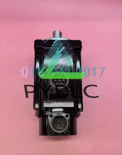 1Pcs SVL-201 SureServo Medium Inertia AC Brushless Servo Motor In Box