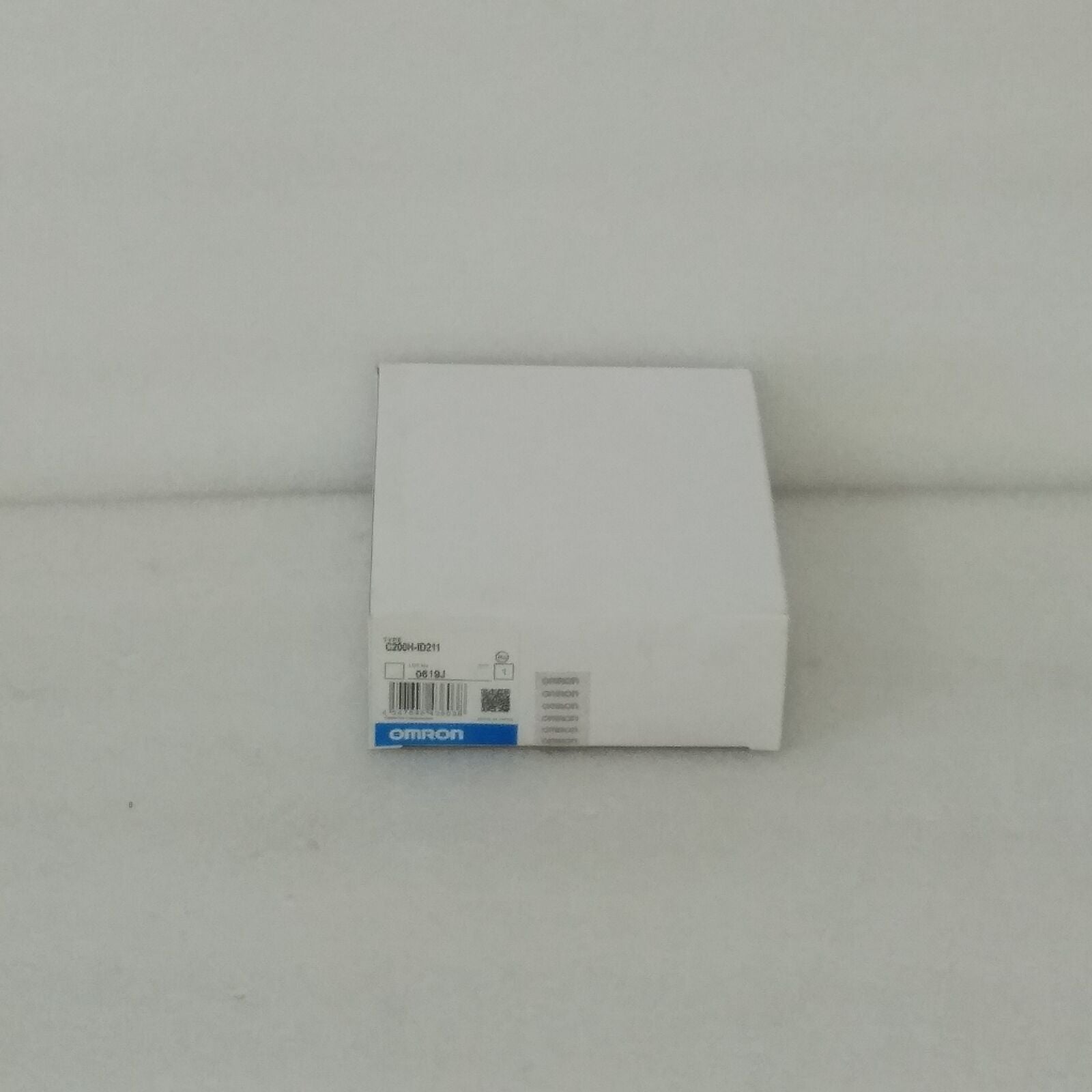 OMRON C200H-ID211 Sent Within 24 Hours - OMRON