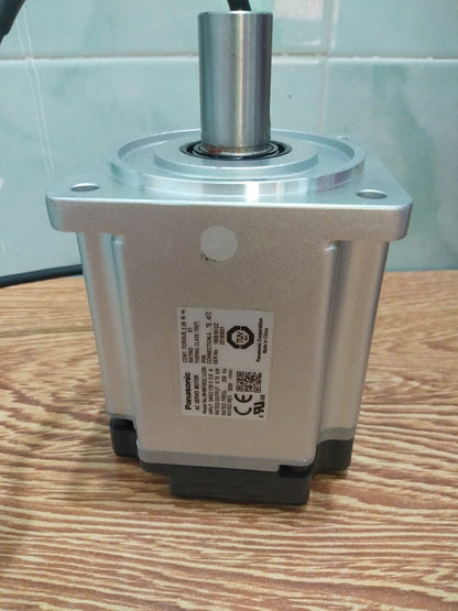 Panasonic AC Servo Motor MHMF082L1U2M One Year In Box - PANASONIC