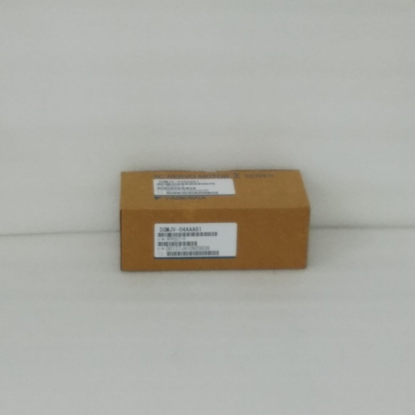 24-Hour YASKAWA SERVO Motor SGMJV-04AAA61 - YASKAWA
