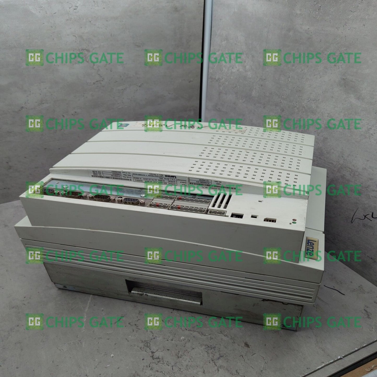 Lenze EVS9328-ES: Used, In Good Condition, Fast Ship - LENZE