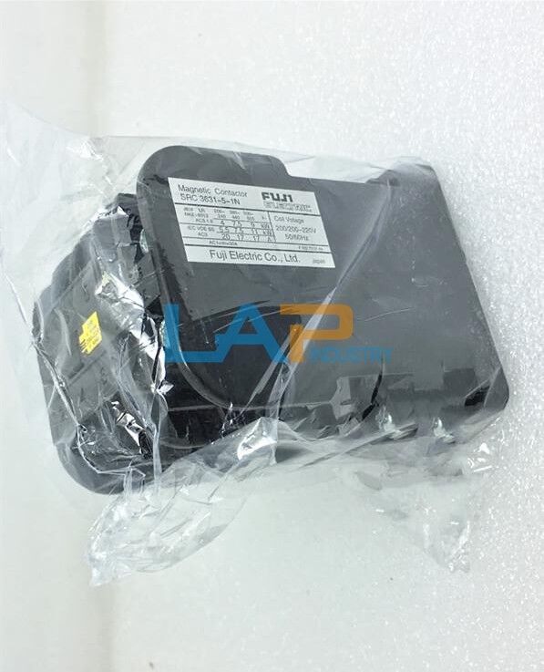 new 1PCS  For Fuji Contactor SRC3631-5-1N 220VAC