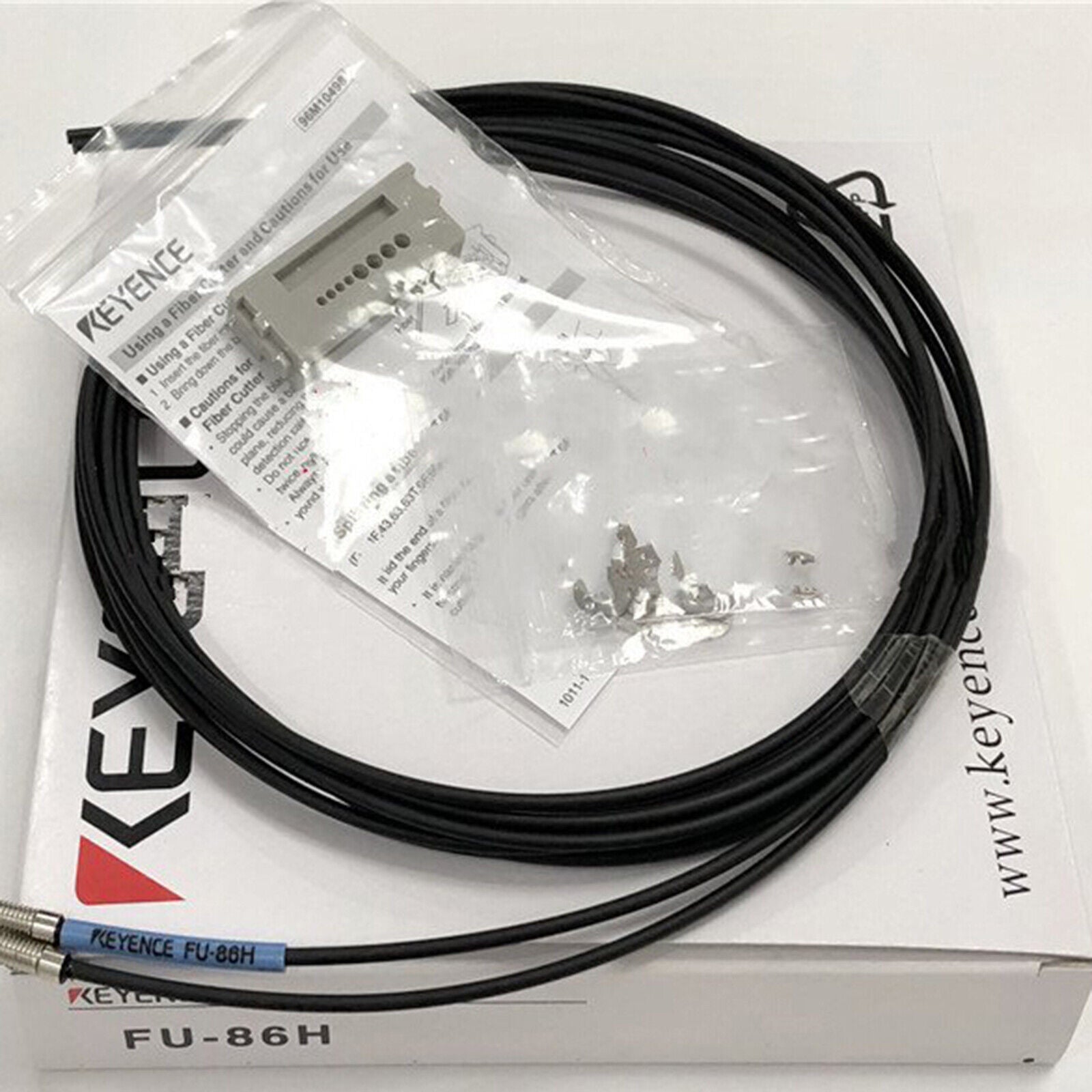 ONE KEYENCE FU-86H Fiber Optic Sensor - KEYENCE