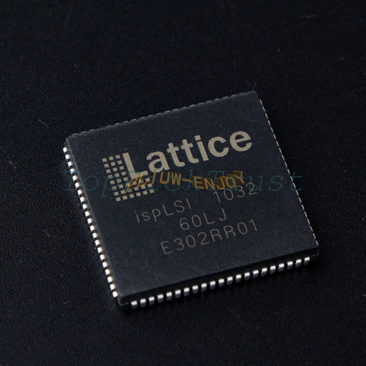 5PCS Encapsulation:PLCC-84, ISPLSI1032-60LJ