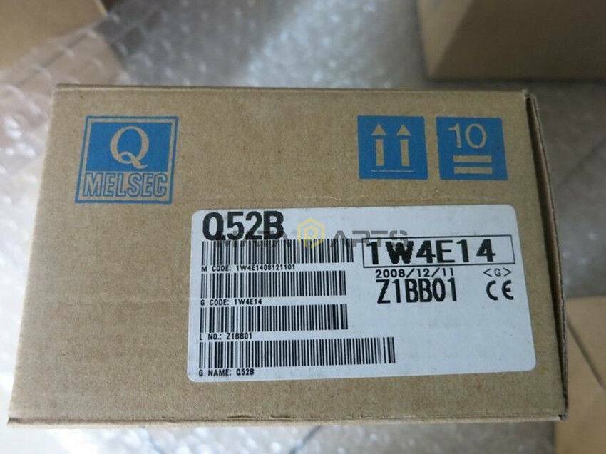 new 1PCS Mitsubishi PLC Q52B - MITSUBISHI